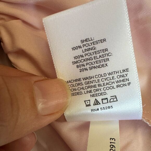 NWT Express Women's Pink Off Shoulder Bow Smock Top Size Large - Picture 3 of 4